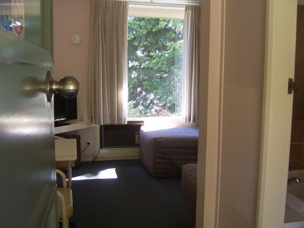 Garden Motor Inn Гандагай Екстериор снимка