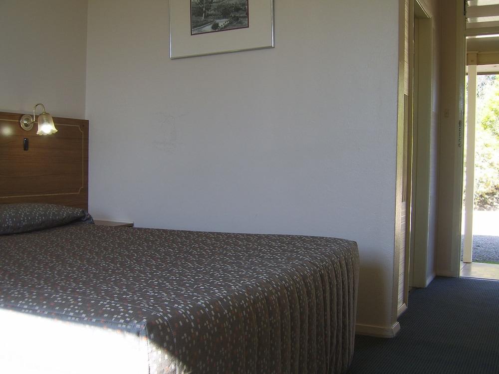 Garden Motor Inn Гандагай Екстериор снимка