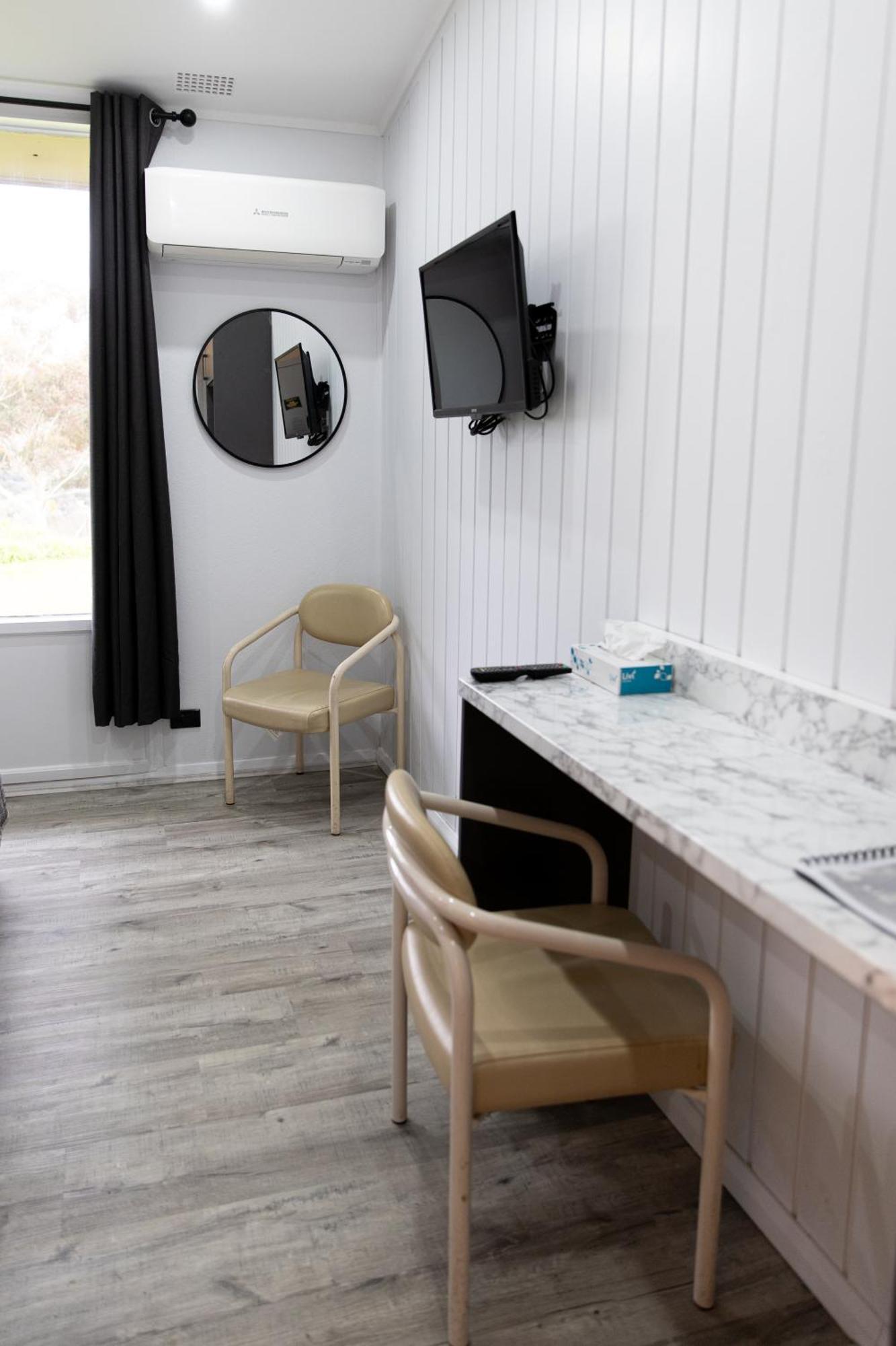 Garden Motor Inn Гандагай Екстериор снимка