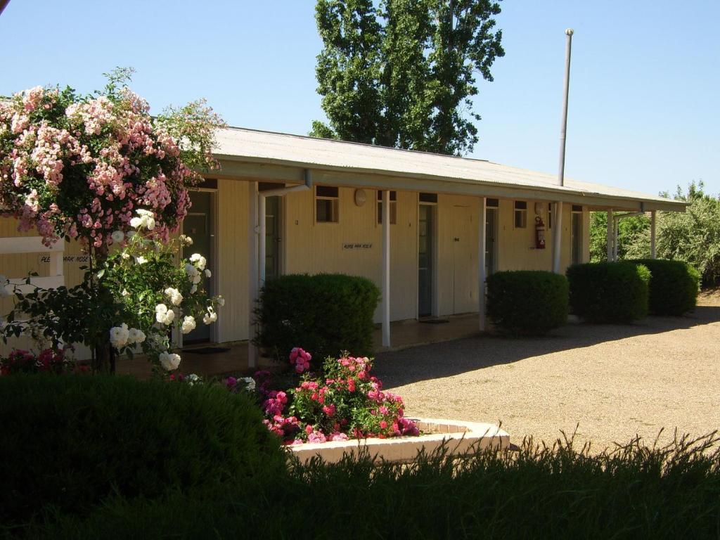 Garden Motor Inn Гандагай Екстериор снимка